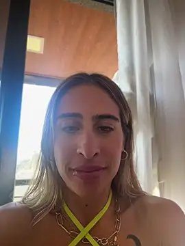NicoleWilder Adlı Modelin Canlı XXX Sohbeti