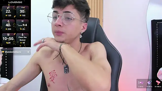 Stonn_69 লাইভ XXX চ্যাট