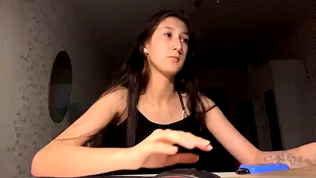 Chat XXX en directo de HildegardGallaty