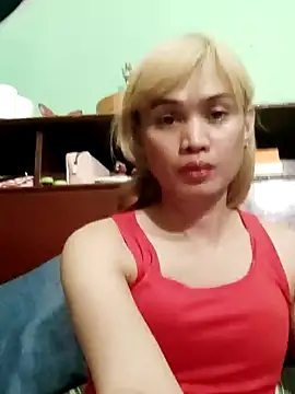 Chat XXX en directo de QueenSoreal