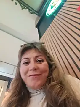 emma_tour Chat XXX in diretta