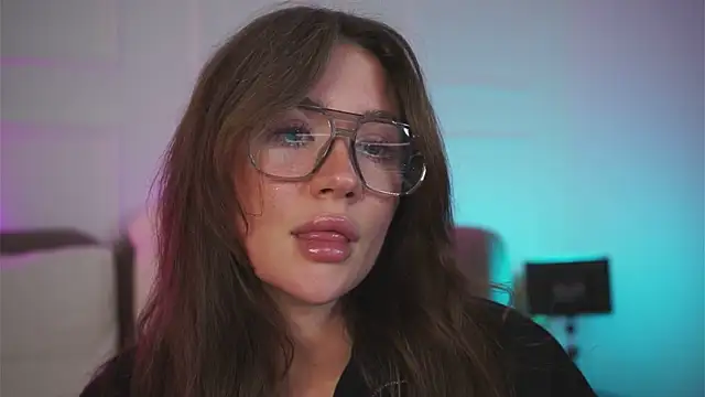 XXX chat uživo modela MeganStrane