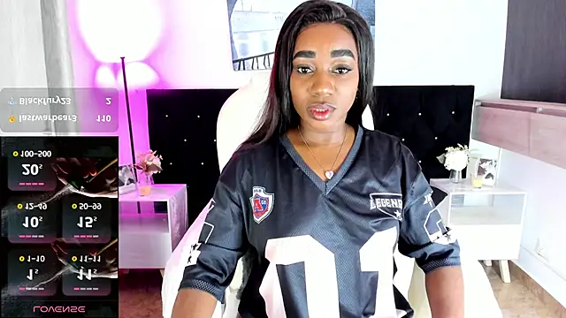 Chat +18 de cristaaalclocks1 ao vivo