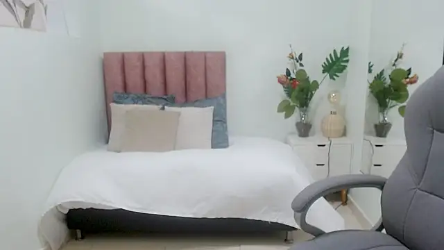 sophia_hadid Live XXX-chat