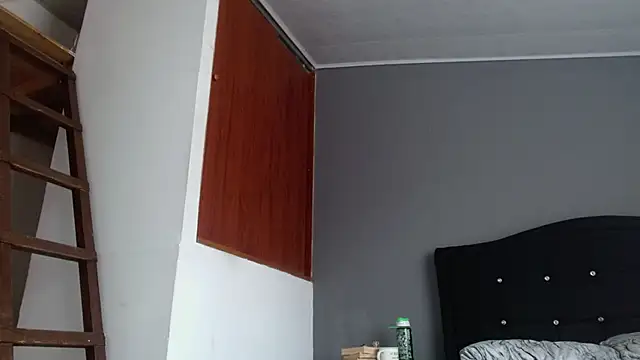 Emilia_1995 – Live XXX-chat