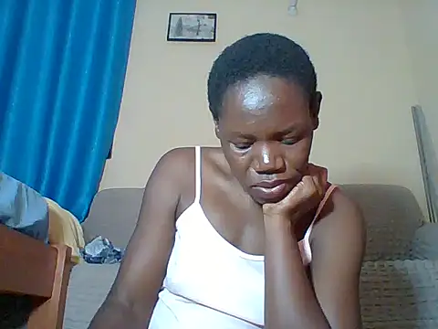 Blacksexyqueen24's Live XXX Chat