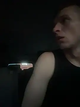 Živý XXX chat VelvetKingg