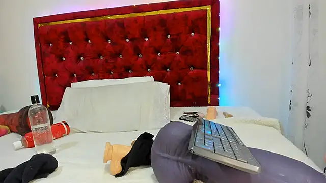 charlloteevans_X's Live XXX Chat