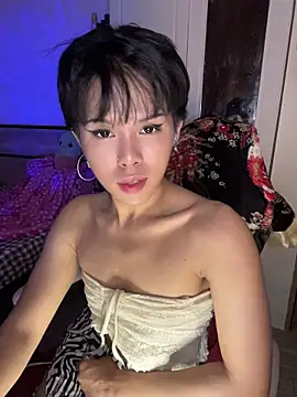Plaxxxtique's Live XXX Chat