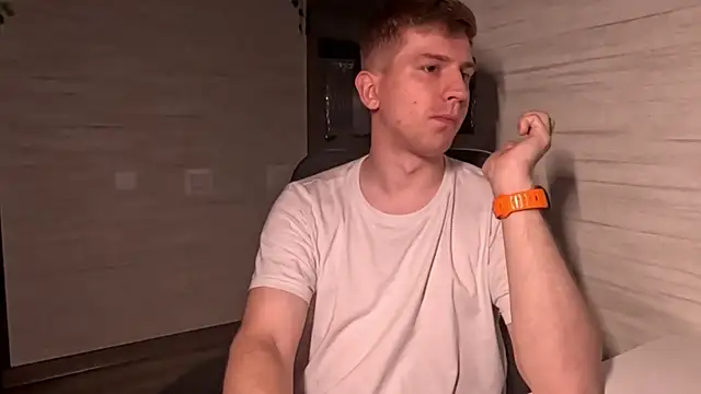 Онлайн чат XXX Einar_Nut