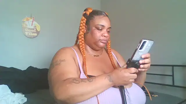 Show webcam de NaughtyHottieBBW