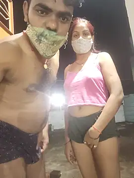 hotcoolcool Adlı Modelin Canlı XXX Sohbeti