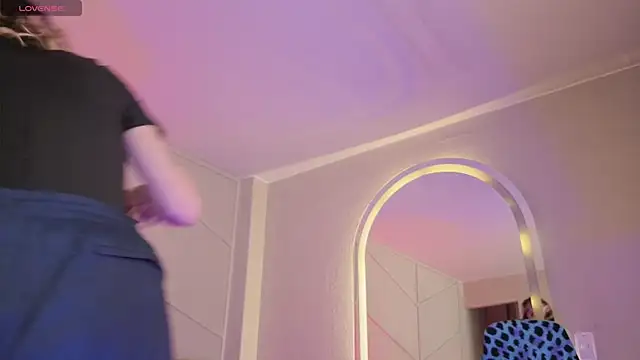 Rossiee_huntt Chat XXX live