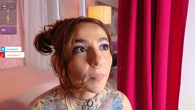 Evangelyne_1's Live XXX Chat