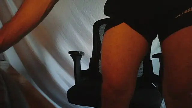Chat XXX en directo de HawkedScald