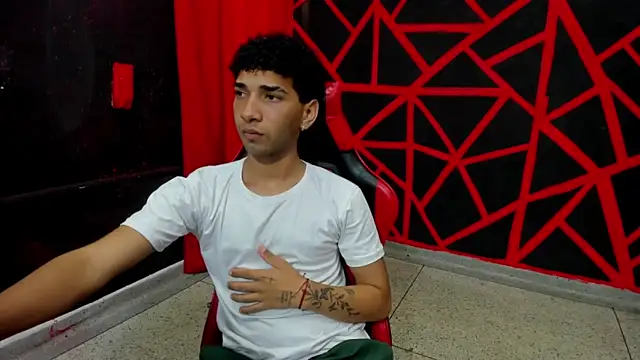 Chat XXX ao vivo de efrain_boy
