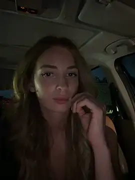 EvieEvans' Live XXX Chat
