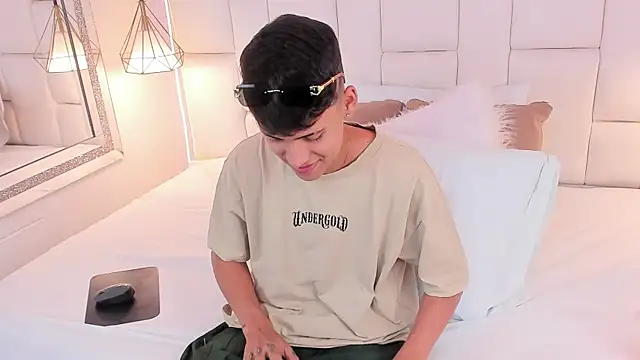 JacobFerrern Live XXX chat