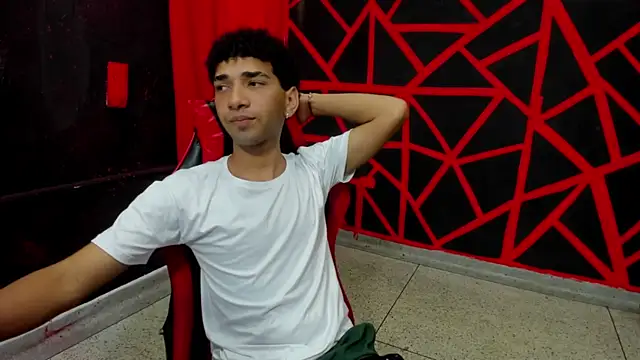 Chat XXX en directo de efrain_boy