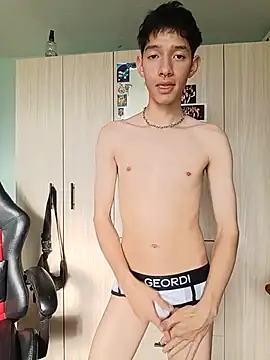 heyy_noah11 在線直播表演