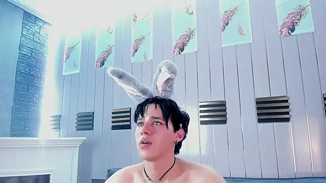 fox_white_n Live XXX chat