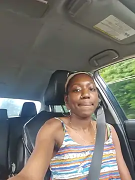 oliviaprettypussy 现场XXX聊天