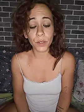 HotGinger66 élő XXX-chatje