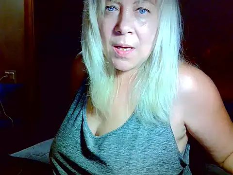 AgoniA7 Chat XXX live