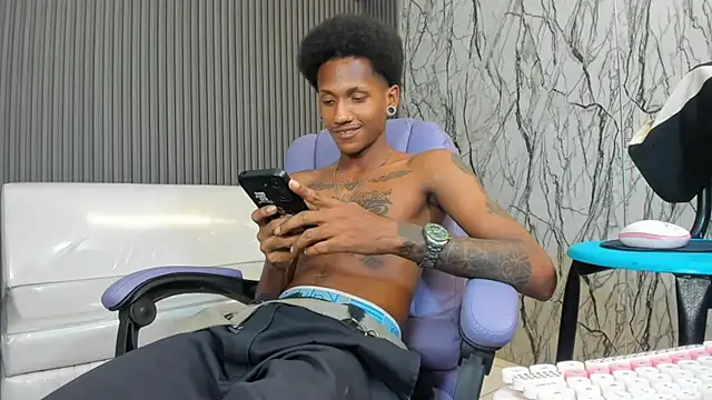 ManSant's Live XXX Chat