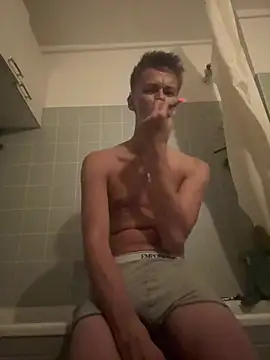 Toyjungee's Live XXX Chat