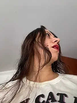 צ'אט XXX בשידור חי של HeyAmaraa