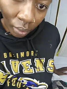 SquirtQueen16 现场XXX聊天