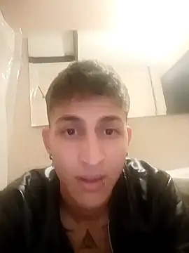 Axel_Romanov Adlı Modelin Canlı XXX Sohbeti