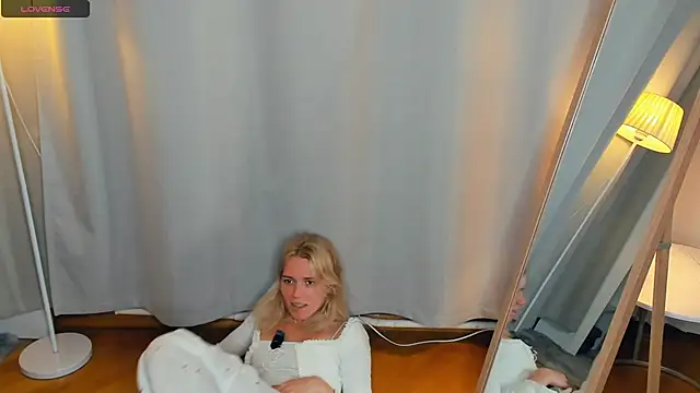 Chat XXX ao vivo de DianeHonnette