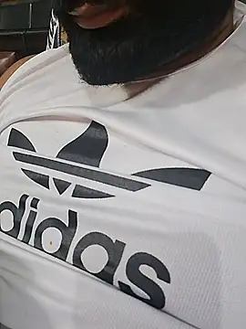 Czat XXX na żywo – TNTBOSS01