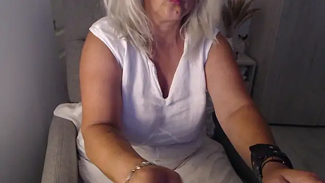 Sembang XXX Secara Langsung Divineblond