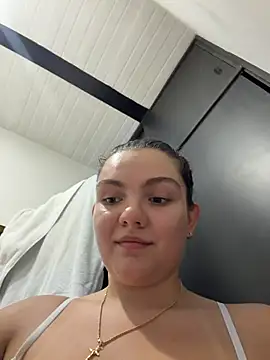Eva_stark10 লাইভ XXX চ্যাট