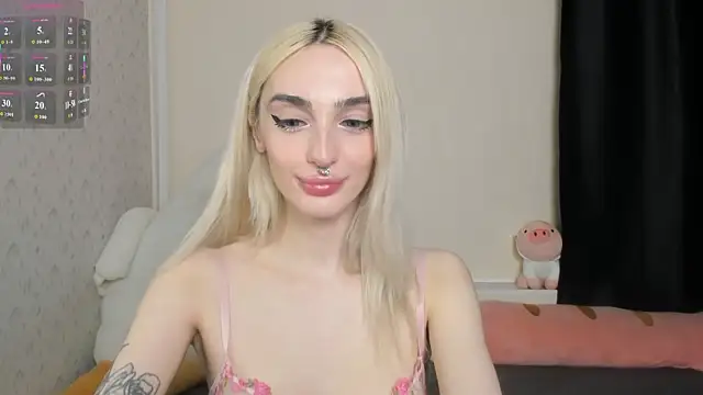 succubantra Adlı Modelin Canlı XXX Sohbeti