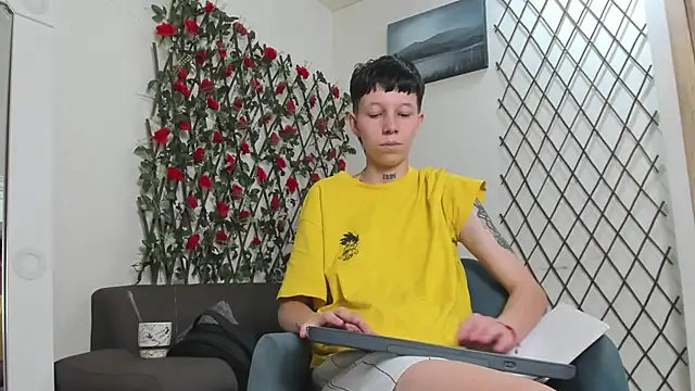 Онлайн чат XXX LiamBrown09