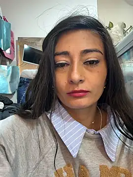 IsabellaMariet élő XXX-chatje