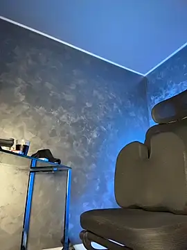 CLOUDYJULIUS' Live XXX Chat