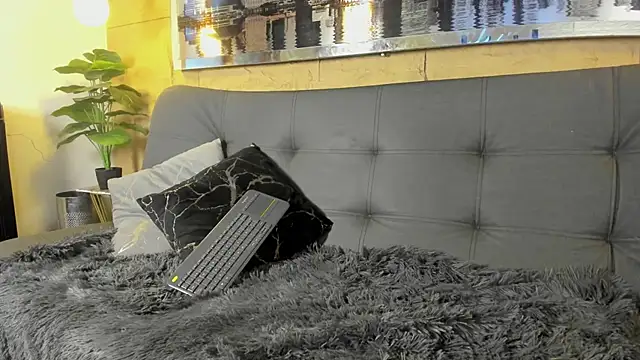 Živý XXX chat elliot_colton