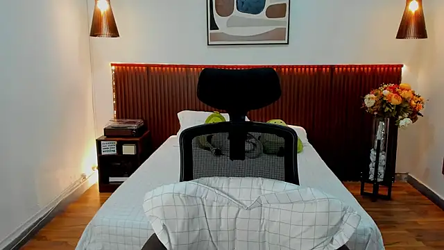 KatherineBondn Live XXX chat