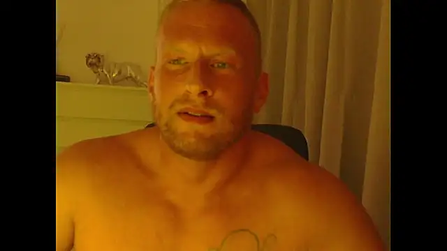 FitMarci webkamerás műsora
