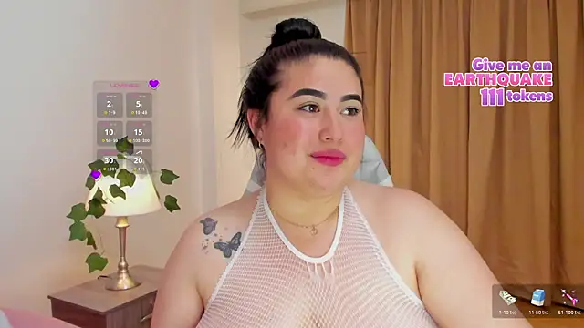 CamilaPietri's Live XXX Chat
