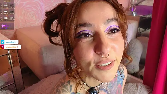 Evangelyne_1's Live XXX Chat