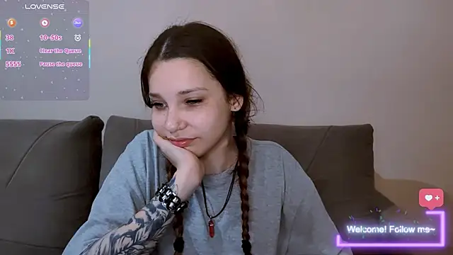 kittenalissa Adlı Modelin Canlı XXX Sohbeti