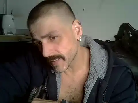 Chatroom XXX en direct de BrunoAlphaBR