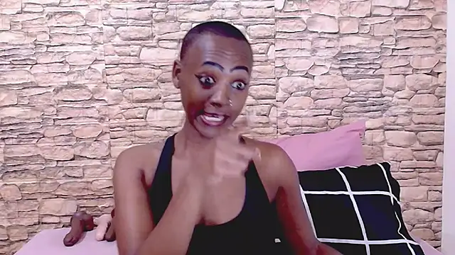 EbonyOlive69 – Naživo XXX chat