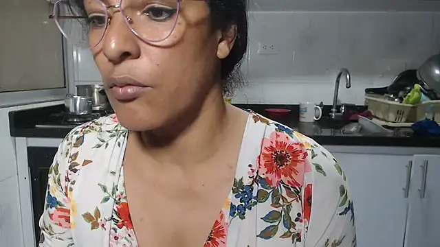 kateleyagrey – Live XXX-chat